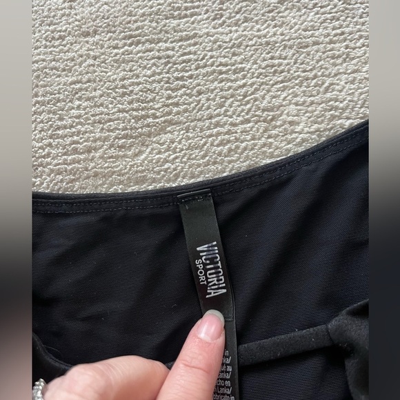 Basic Black Bodysuit Victoria's Secret Sport Keyhole V Neck Thong Small - Picture 5 of 6